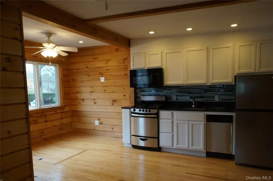 12 E Tiana Road #6, Hampton Bays, NY 11946 - Image #3