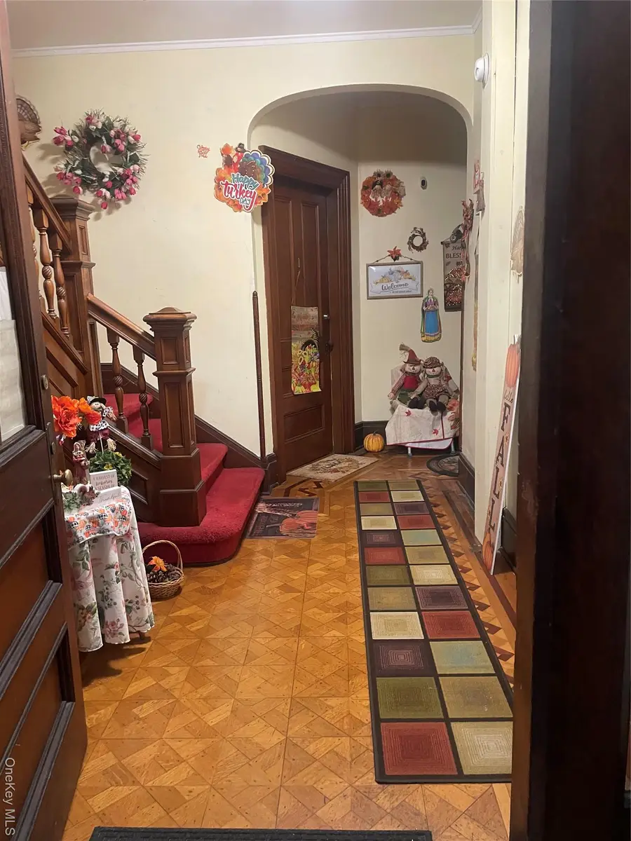 33 Virginia Avenue, Poughkeepsie, NY 12601 - Image #2