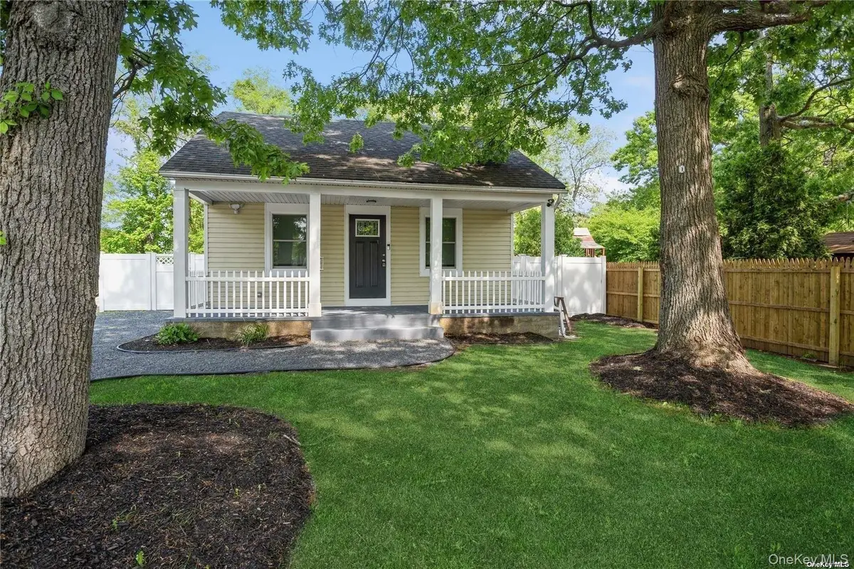 1075 Waverly Avenue, Holtsville, NY 11742 - Image #1