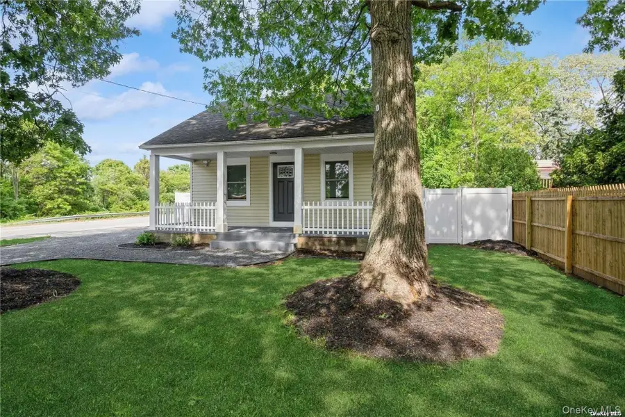 1075 Waverly Avenue, Holtsville, NY 11742 - Image #2