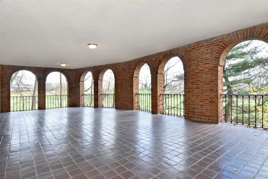 4810 Boston Post Road #2D, Pelham, NY 10803 - Image #3