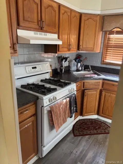 84 E Greenwich Avenue, Roosevelt, NY 11575 - Image #3