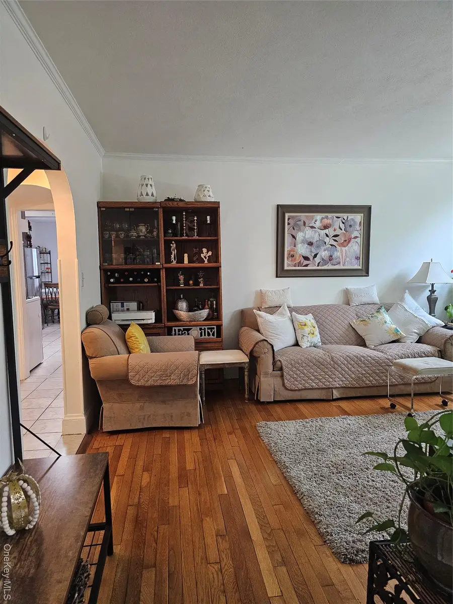 232 Doughty Boulevard, Inwood, NY 11096 - Image #2