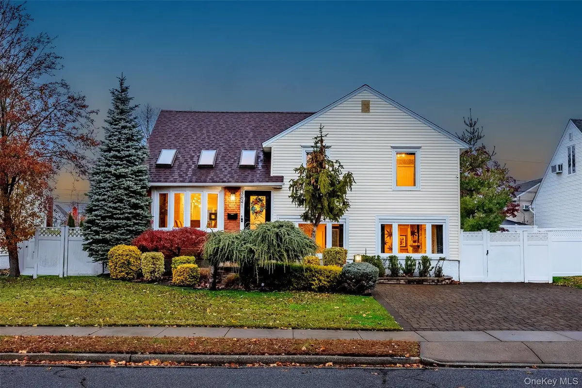 3641 Sarah Drive, Wantagh, NY 11793 - Image #1