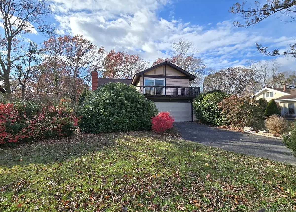 48 Glenmere Lane, Coram, NY 11727 - Image #1