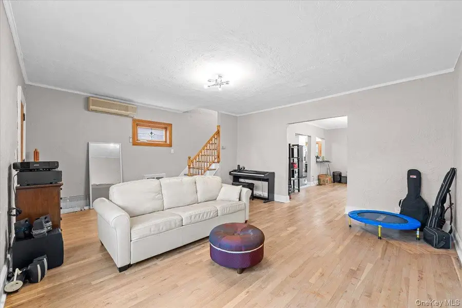 128 Kimball Terrace, Yonkers, NY 10704 - Image #2