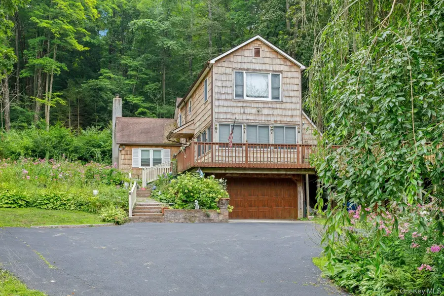 934 Peekskill Hollow Road, Carmel Town, NY 10579 - Image #2