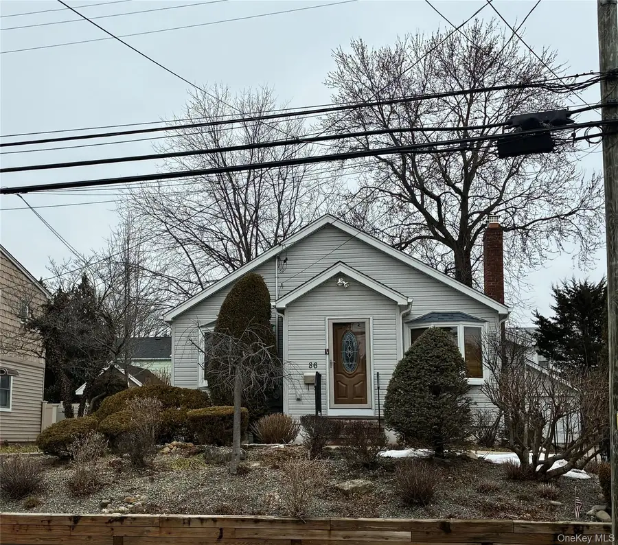 86 Scarcliffe Drive, Malverne, NY 11565 - #2