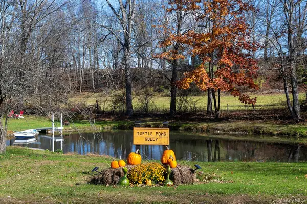 145 Drake Road, Pleasant Valley, NY 12569