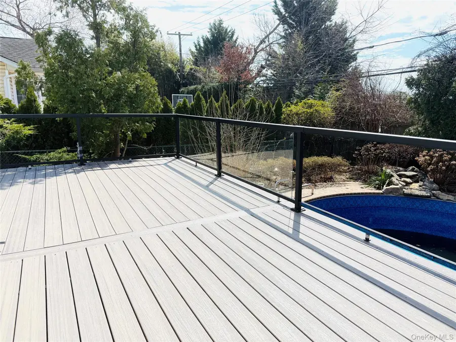 65 Mellow Ln, Jericho, NY 11753 - Image #3