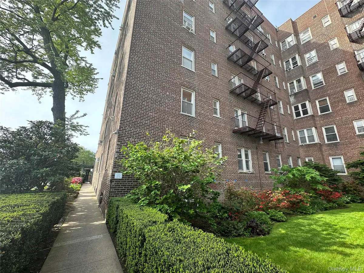84-49 168th Street #4S, Jamaica, NY 11432 - Image #1