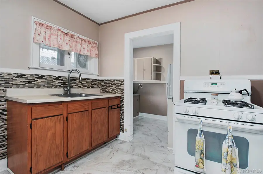 85 Overocker Road, Poughkeepsie, NY 12603 - Image #2