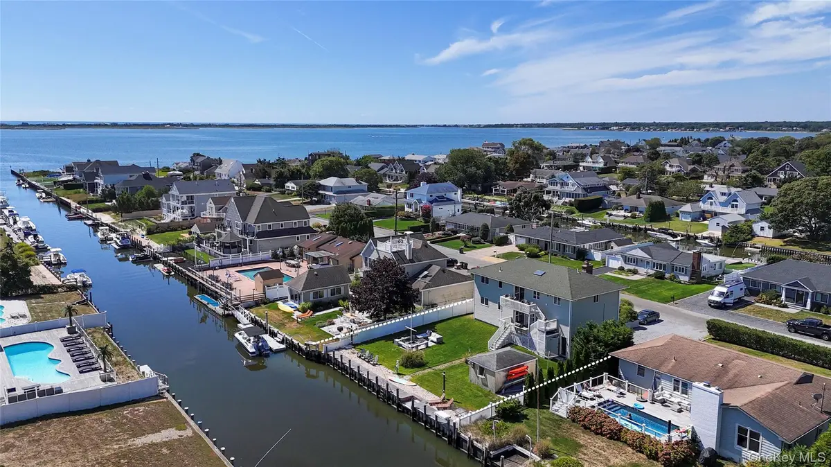 15 Marlin Road, East Quogue, NY 11942 - Image #1