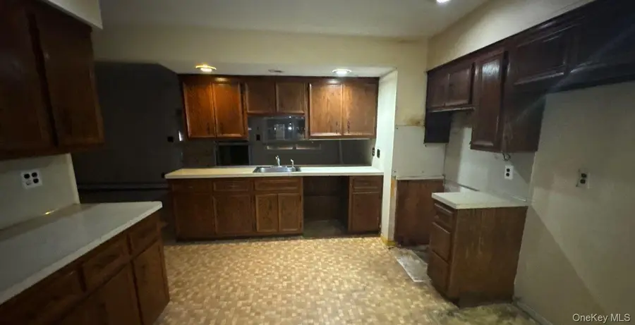 1493 Rosser Avenue, Elmont, NY 11003 - Image #3