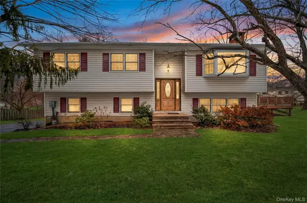 12 Spruce Court, Nanuet, NY 10954