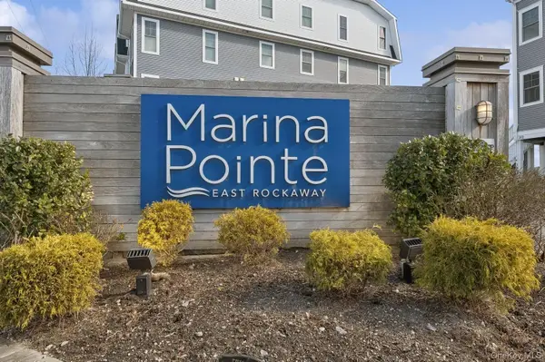 352 Marina Pointe Drive #352, East Rockaway, NY 11518