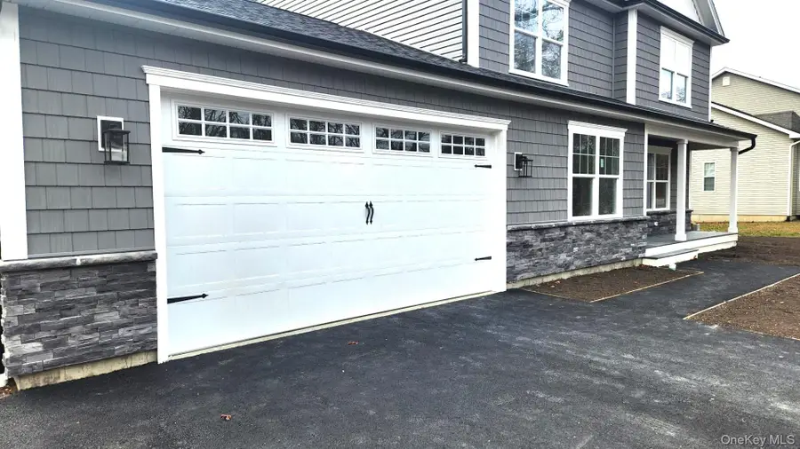 45 Kingsland Avenue, Shirley, NY 11967 - Image #3