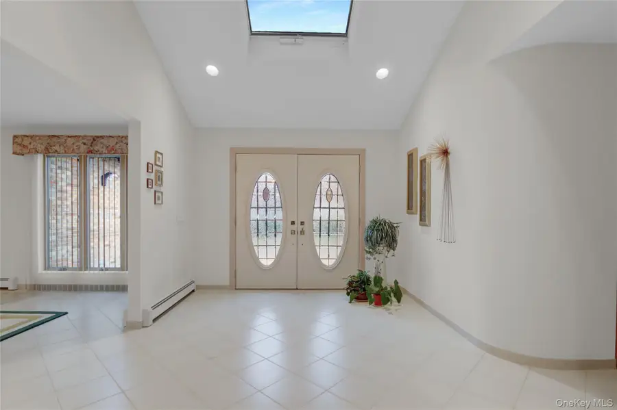 254 Pine Acre Boulevard, Dix Hills, NY 11746 - Image #2