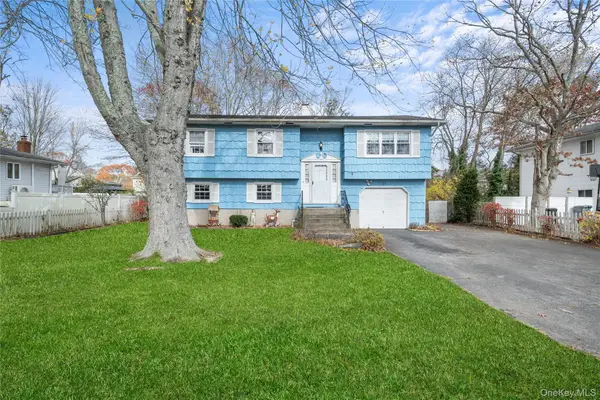 21 Lama Drive, Shirley, NY 11967