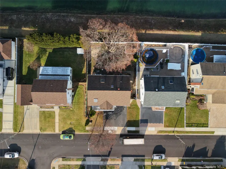 106 Harrison Avenue, Bethpage, NY 11714 - Image #2