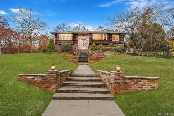 15 Arleigh Road, East Northport, NY 11731