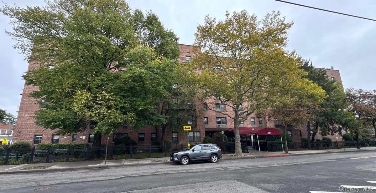 131-11 Kew Gardens Road #2M, Richmond Hill, NY 11418 - Image #1