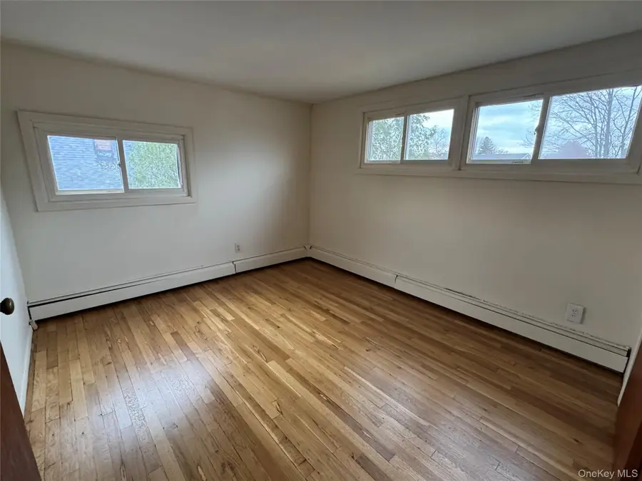 231 Blacksmith Road S, Levittown, NY 11756 - Image #3