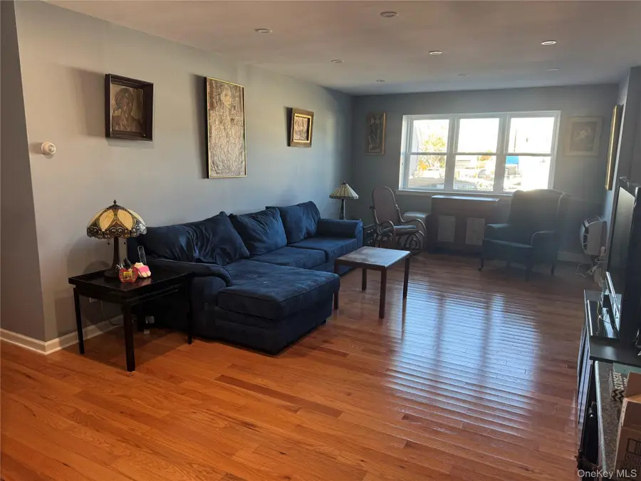 59 Hampton Place #20D, Freeport, NY 11520 - Image #2