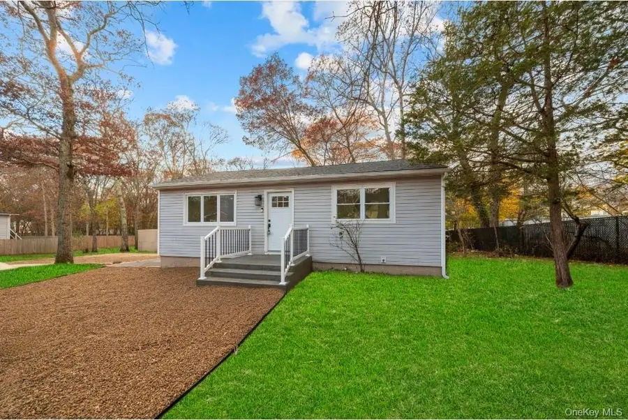 16 Fife Drive, Coram, NY 11727 - Image #2