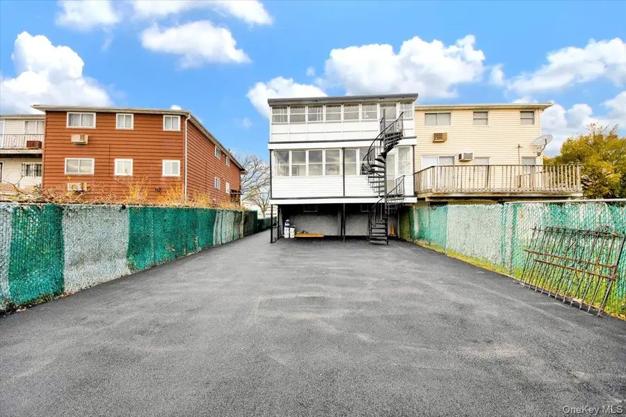 254-16 Craft Avenue, Rosedale, NY 11422 - Image #3