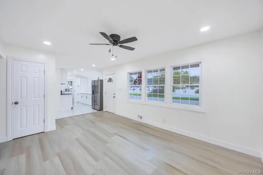 148 Claywood Drive, Brentwood, NY 11717 - Image #3