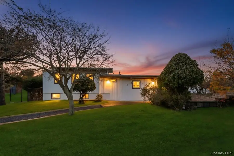 2 Dolphin Way, Riverhead, NY 11901 - Image #3