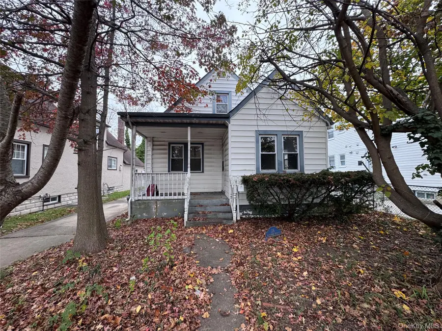 28 Cammerer Avenue, East Rockaway, NY 11518 - Image #2