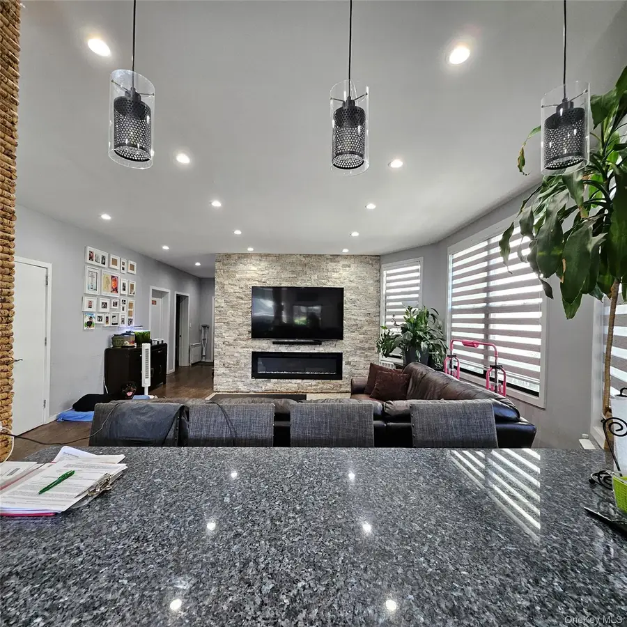 265 Summit Avenue, Fleetwood, NY 10552 - Image #2