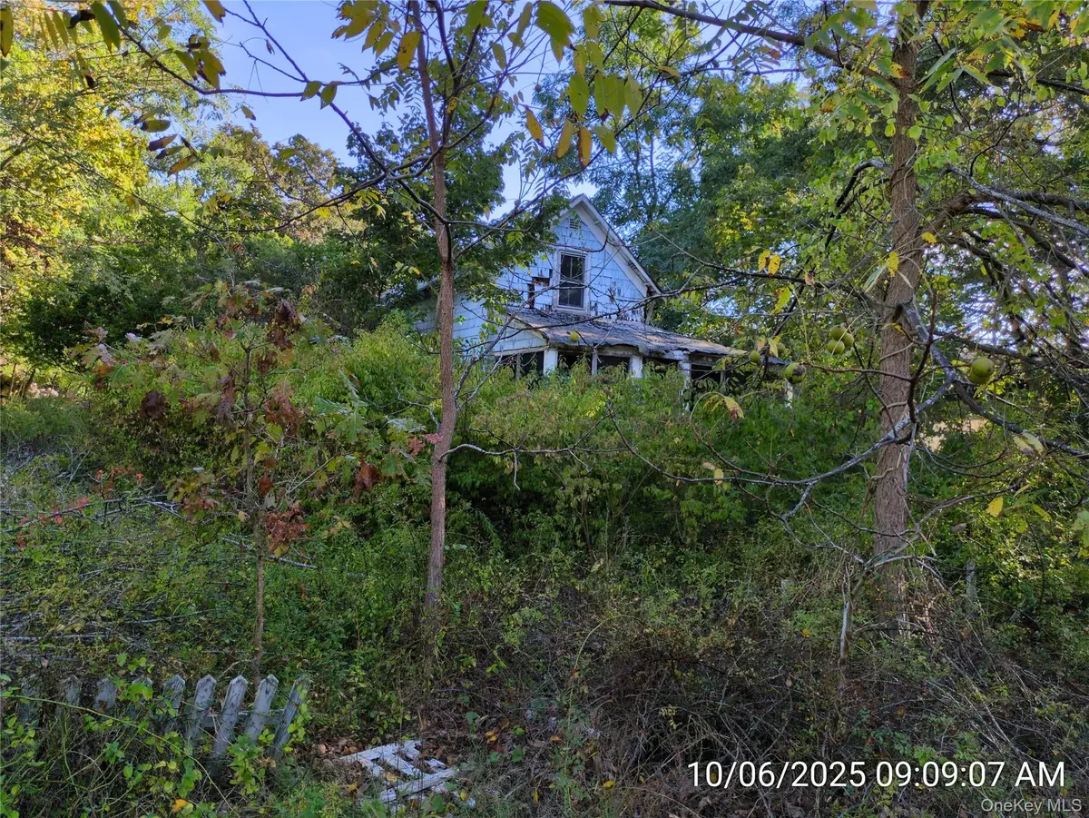 178 Montauk Highway, Speonk, NY 11972 - Image #1