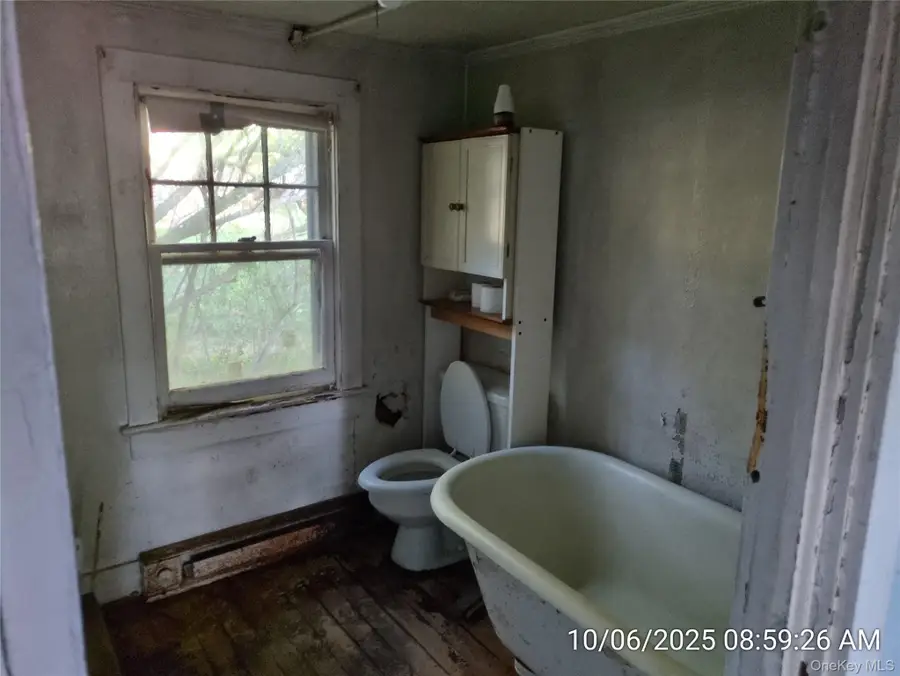 178 Montauk Highway, Speonk, NY 11972 - Image #3