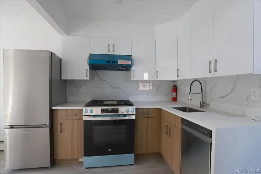 134-43 Maple Avenue #4D, Flushing, NY 11355 - Image #2