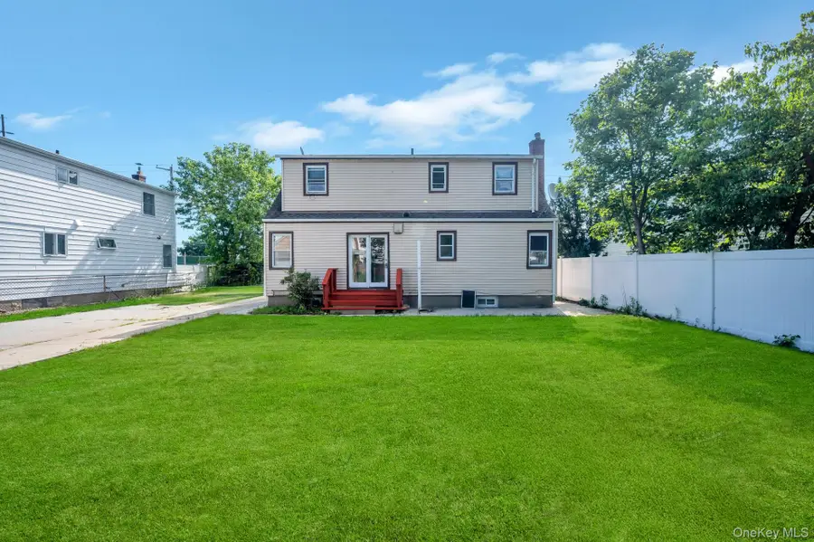 308 New South Road, Hicksville, NY 11801 - Image #2