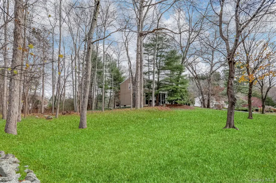 16 Kings Gate Road, Suffern, NY 10901 - Image #2