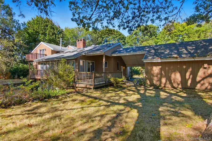 18 Greenlawn, Huntington, NY 11743 - Image #3