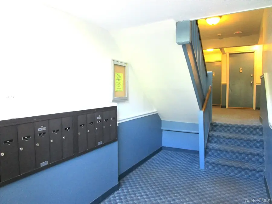 324 Post Avenue #12F, Westbury, NY 11590 - Image #3