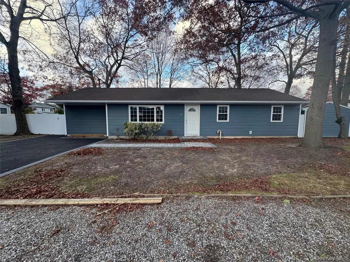 381 Grace Street, Holbrook, NY 11741 - Image #1