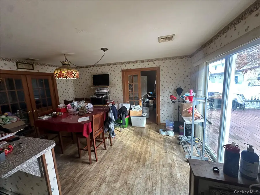 186 Islip Boulevard, Islip Terrace, NY 11752 - Image #3