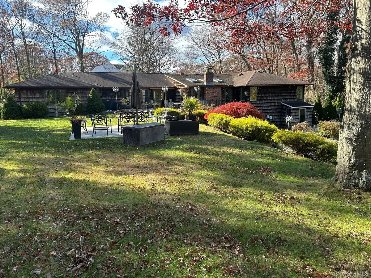 3 Pewter Place, Dix Hills, NY 11746 - Image #1
