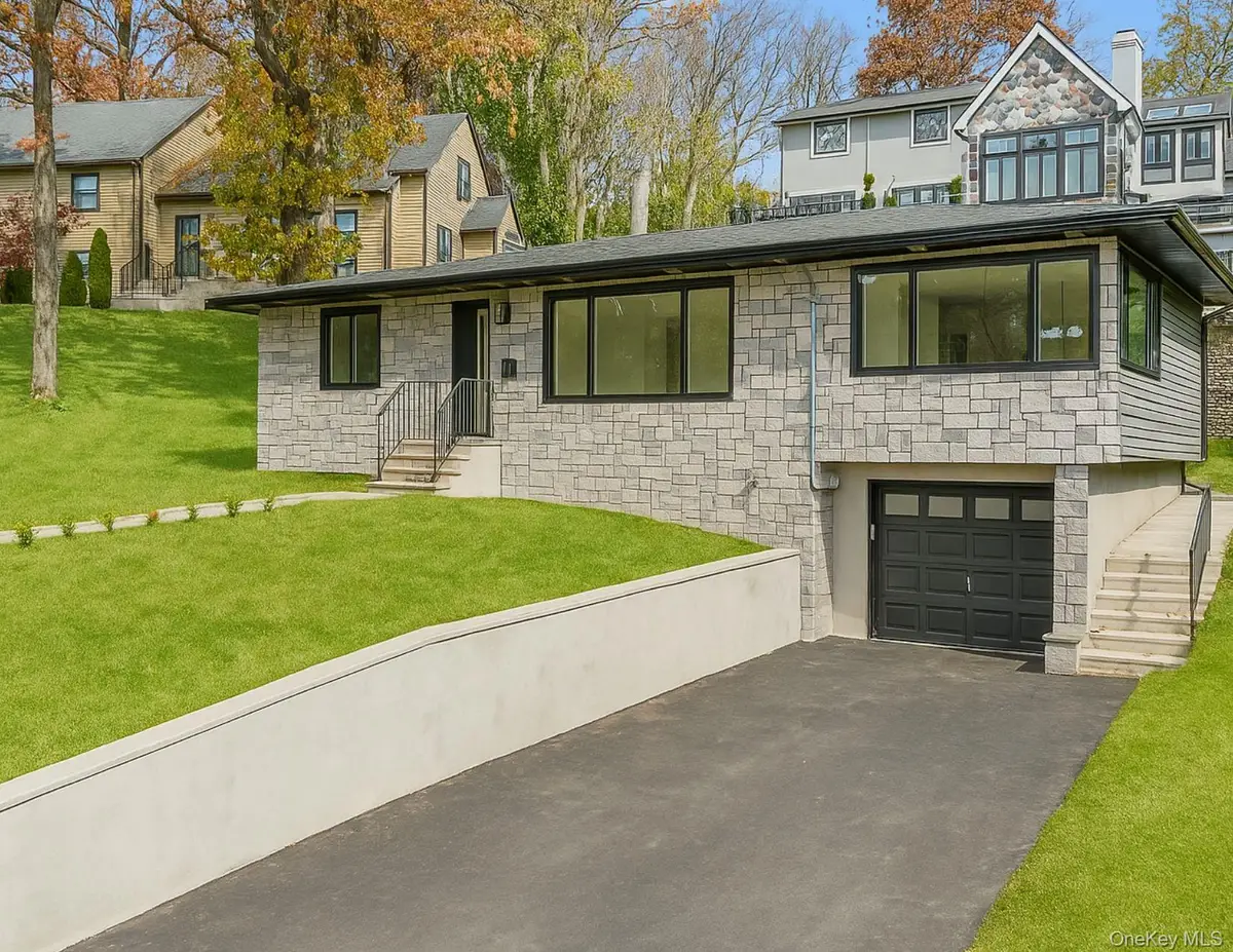 113 Longview Road, Staten Island, NY 10304 - Image #1