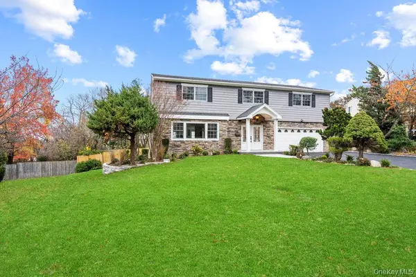 52 Woodland Road, Roslyn, NY 11576