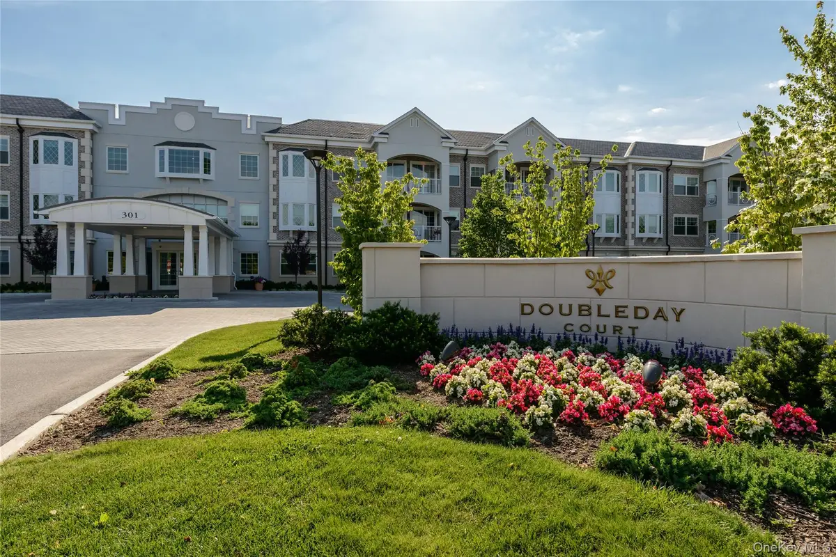 301 Franklin Avenue #114, Garden City, NY 11530 - Image #1