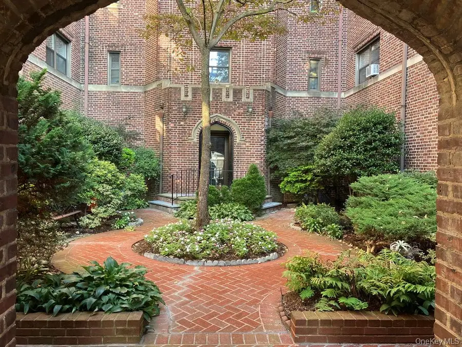 240 Halstead Avenue #A4, Harrison, NY 10528 - Image #3