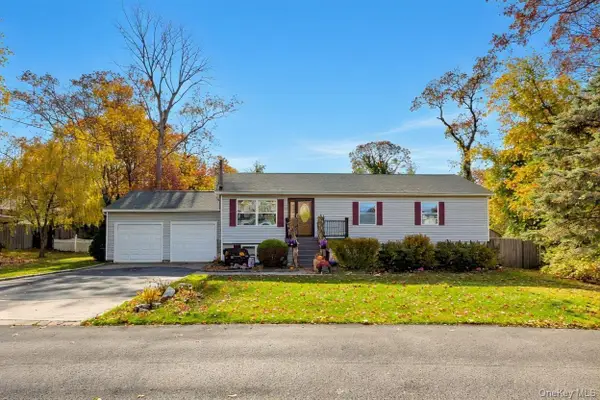 4 Madach Street, Ronkonkoma, NY 11779