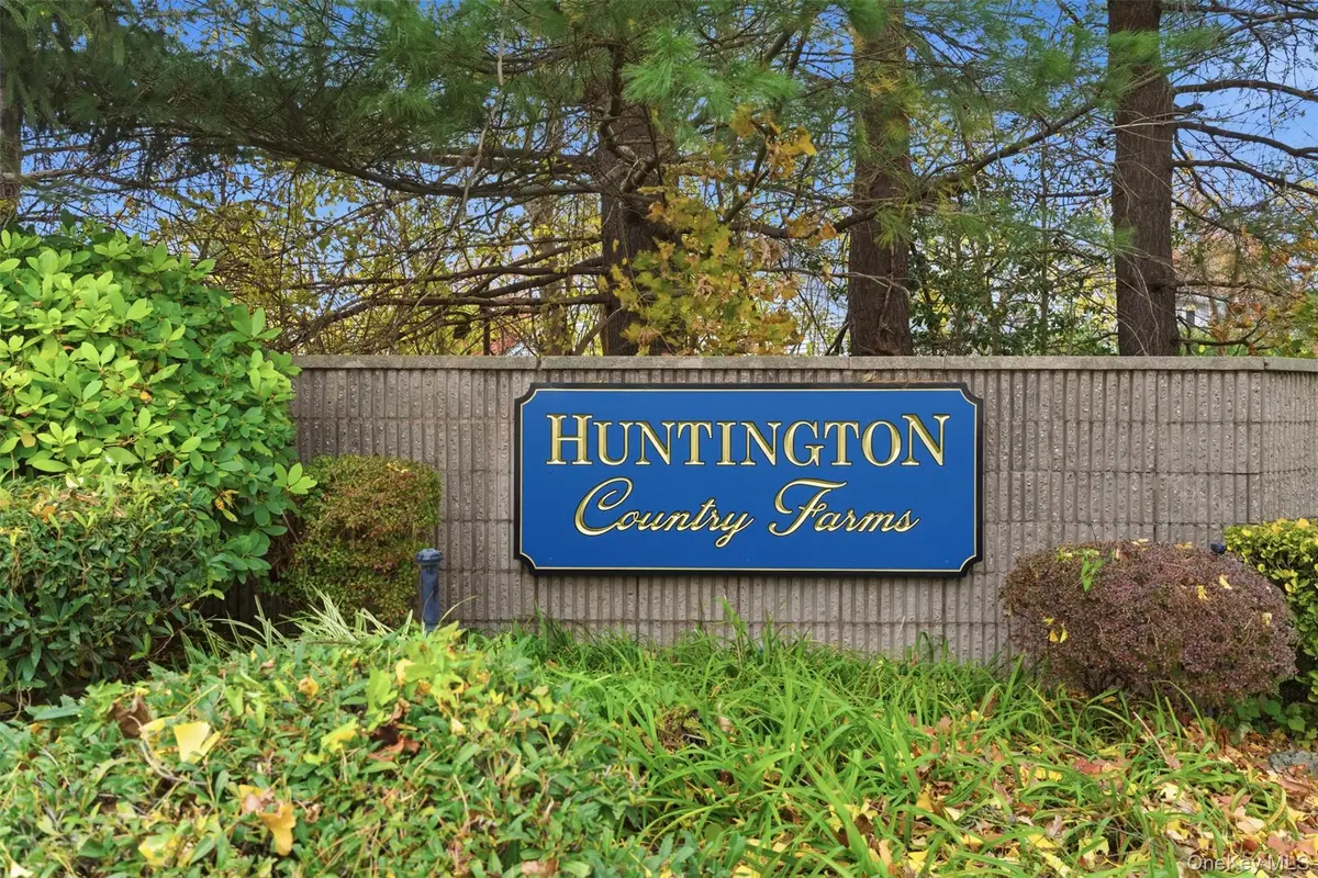 112 Cedar Shake Court, Huntington Station, NY 11746 - Image #1